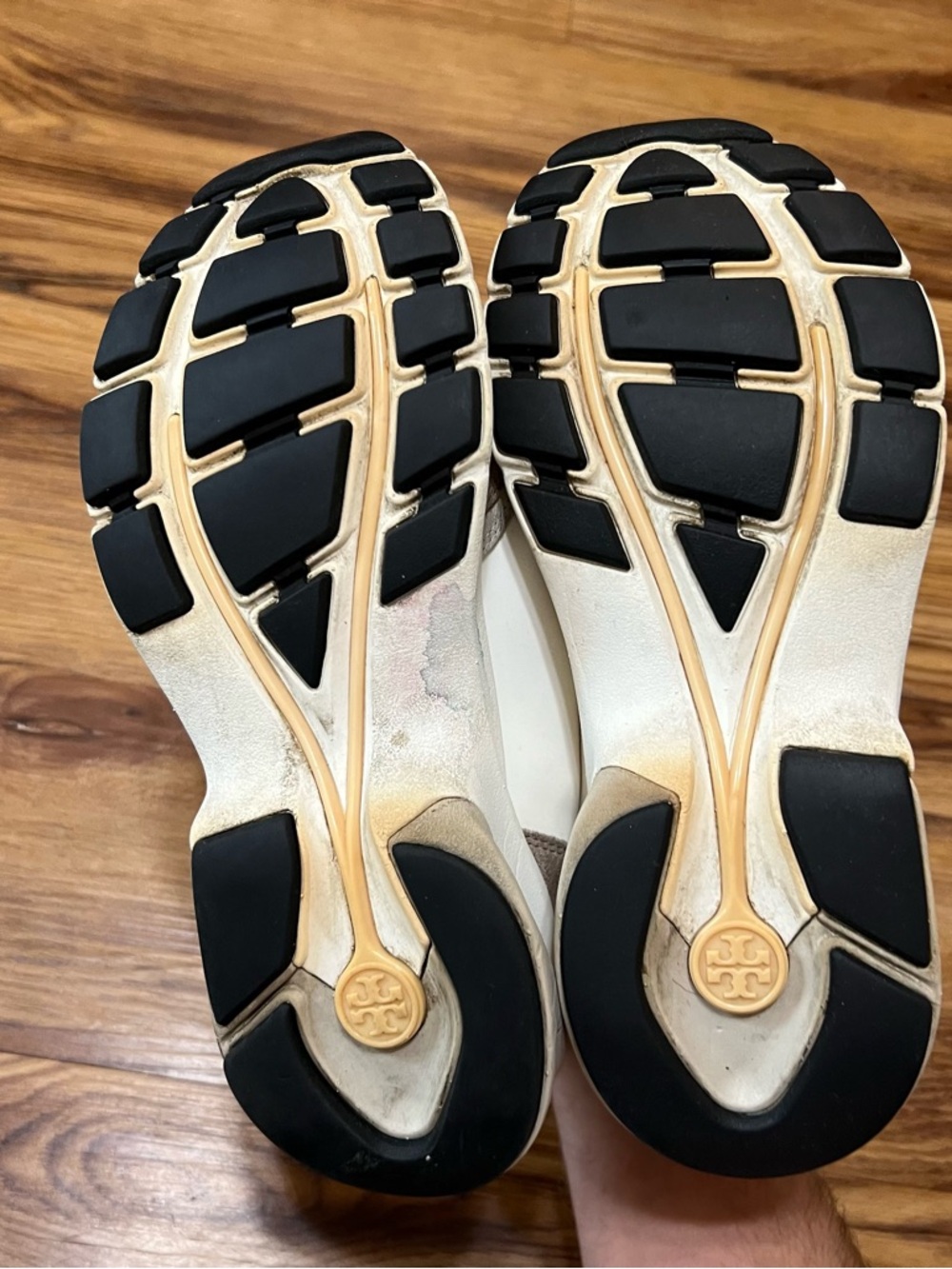 tory burch womens shoes - Picture 6 of 7